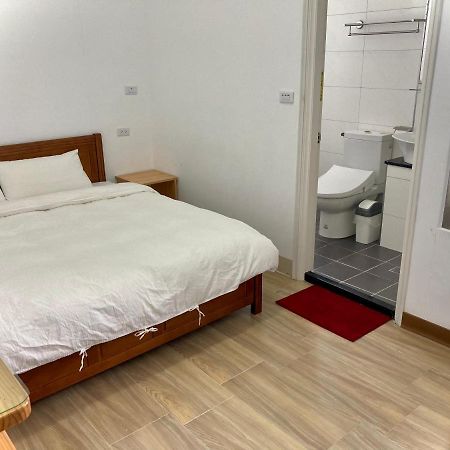 Golden Station Homestay T'ai-tung Extérieur photo