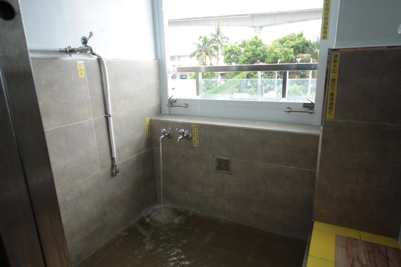 Golden Station Homestay T'ai-tung Extérieur photo